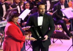 رئيس دار الأوبرا المصرية تكرم عاصي الحلاني