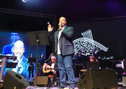 يوسف العماني يغني الامارات بخمس لغات  بمناسبة اليوم الوطني الاماراتي